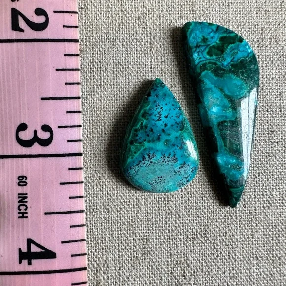 Chrysocolla / Malachite Cabochon - Picture 3 of 3